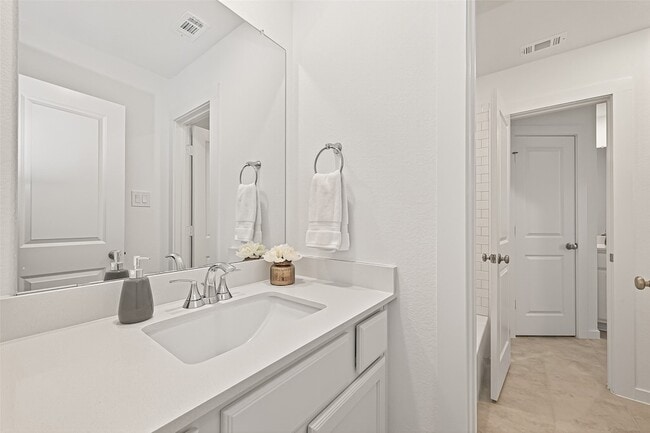 Building Photo - 7427 Compass Dr