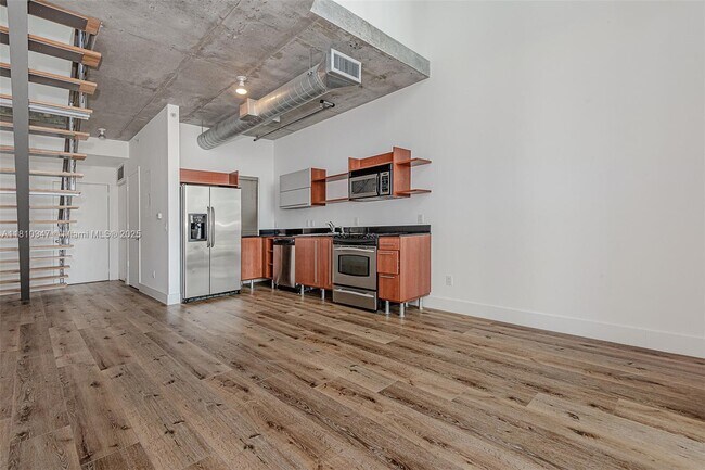 Building Photo - 690 SW 1st Ct