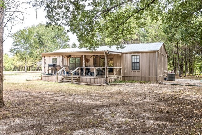 Building Photo - 2531 Recreational Road 3