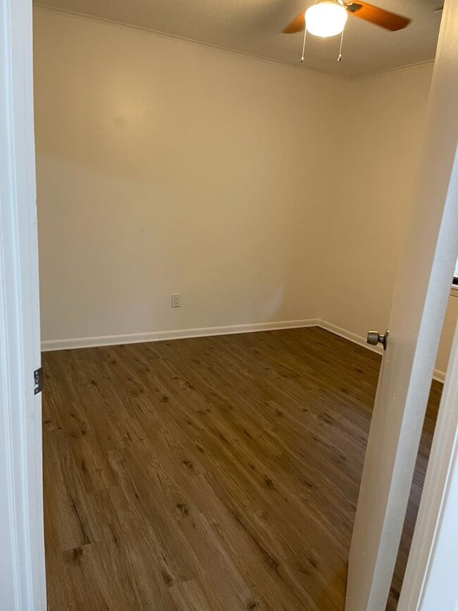 Building Photo - Click apply to pre-qualify for this home. After you were prequalified, give us a call to set up a...