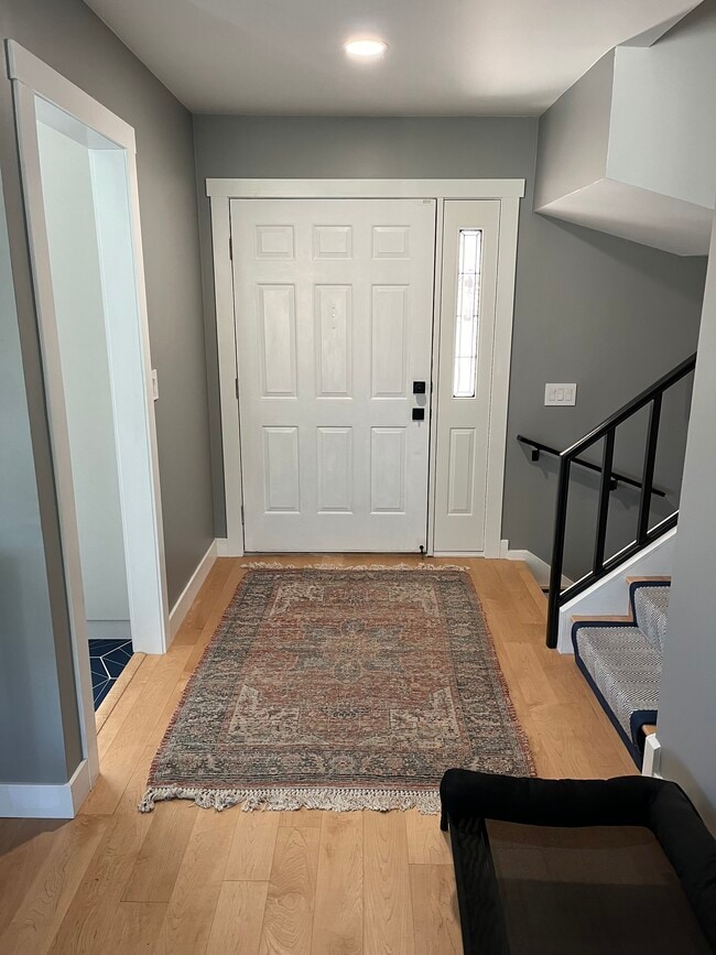 Building Photo - 4340 Snowberry Way