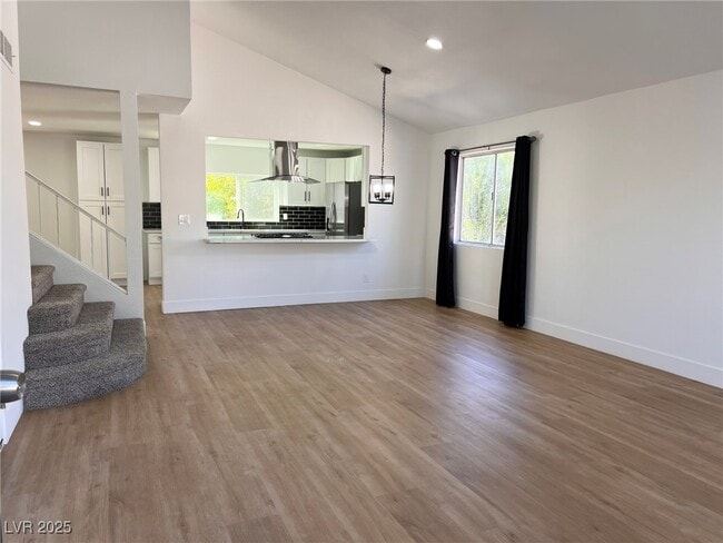 Building Photo - 730 Arrowhead Trail
