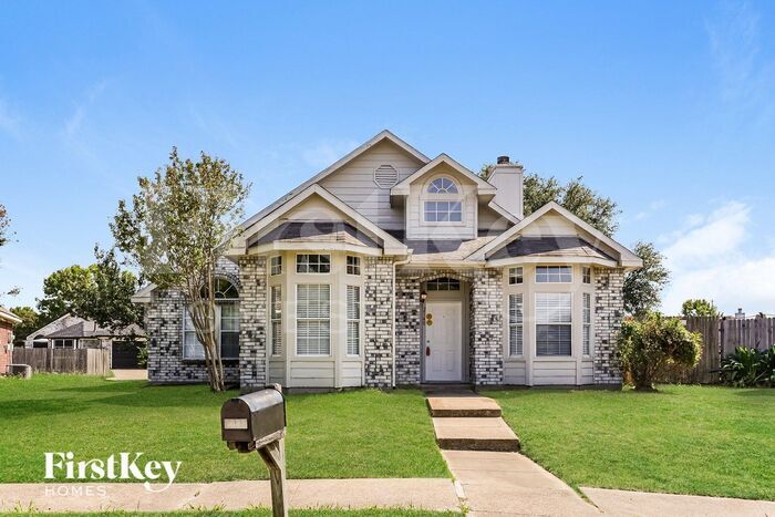 Primary Photo - 2140 Birch Bend