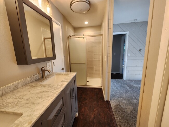 Building Photo - 908 S 48th Ave