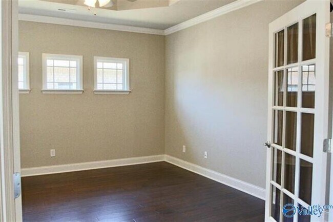 Building Photo - 408 Bay Tree Ln SW