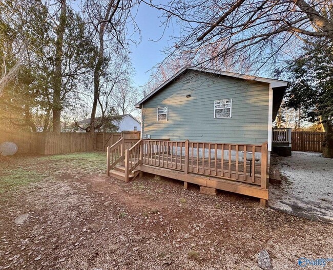 Building Photo - 4013 Pine Ave SW