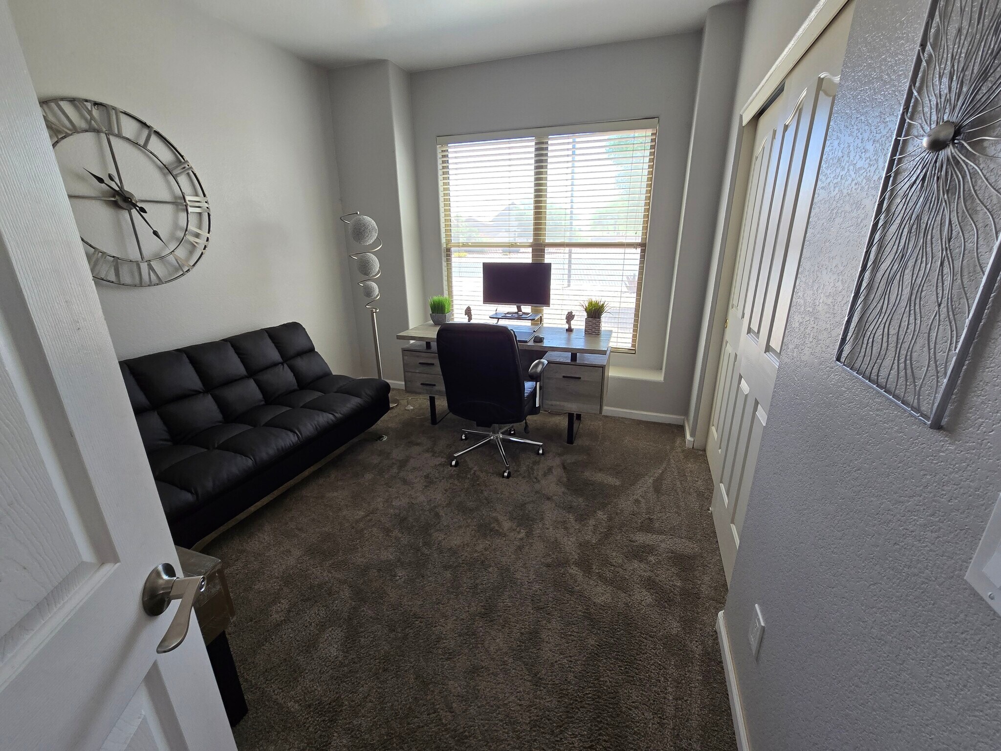 Building Photo - 6984 S Newport Ct