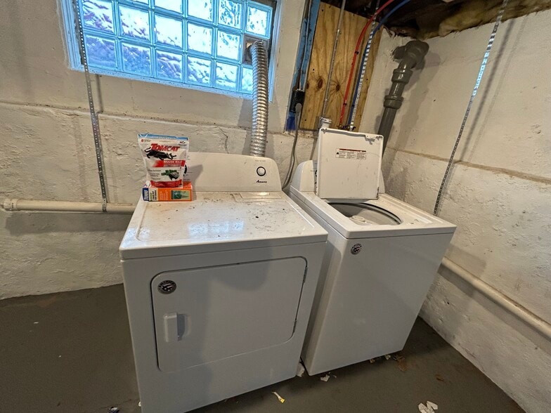 Building Photo - 659 Seward St