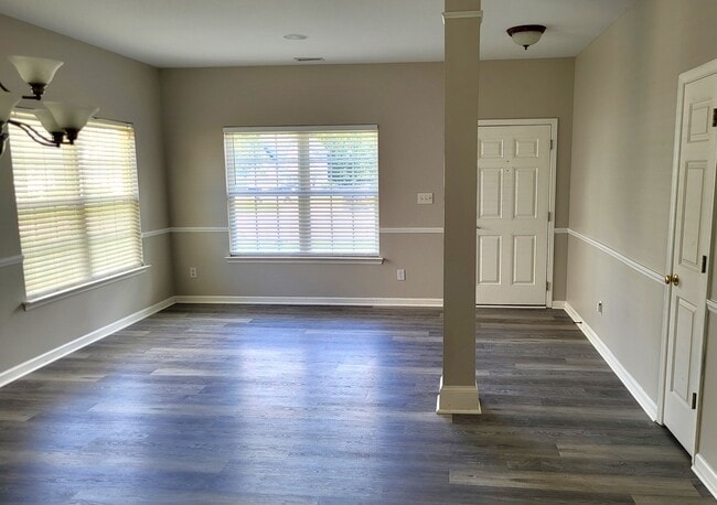 Building Photo - 8300 Neuse Hunter Dr