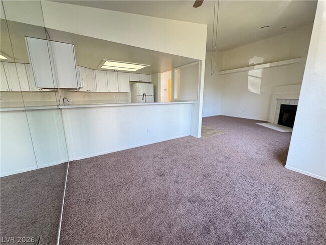 Building Photo - 6250 W Flamingo Rd