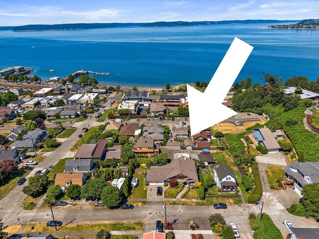 Building Photo - 2615 N Starr St