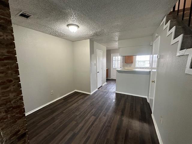 Building Photo - 2188 Aspen Dr