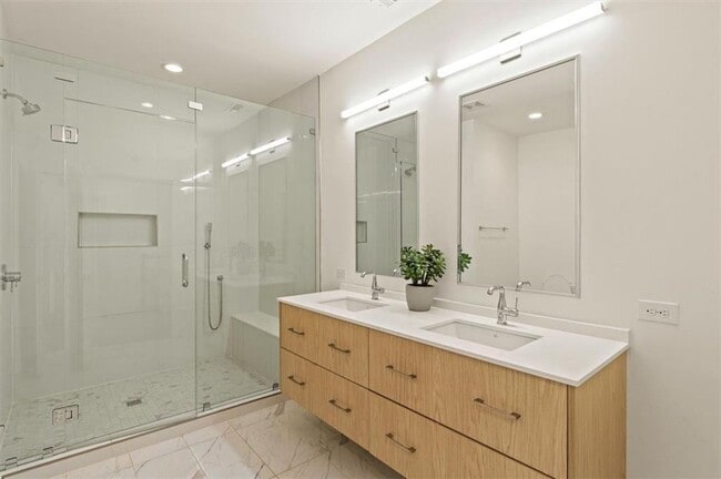 Building Photo - 1337 Grey Fox Ct NE