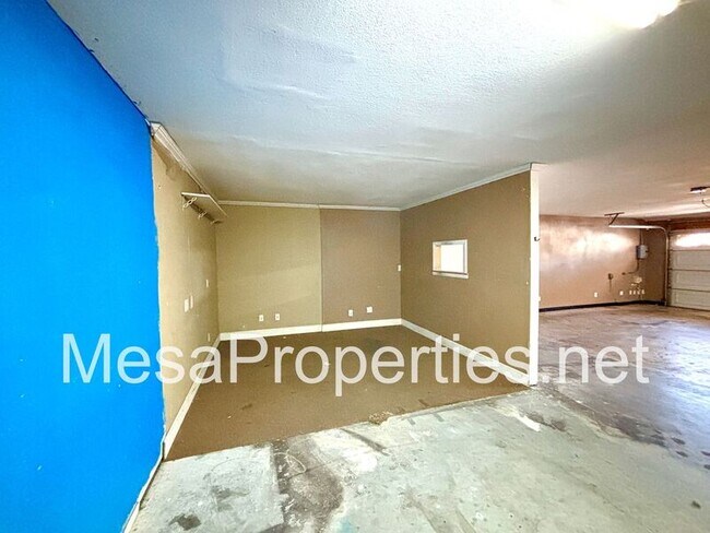 Building Photo - 14936 Brucite Rd