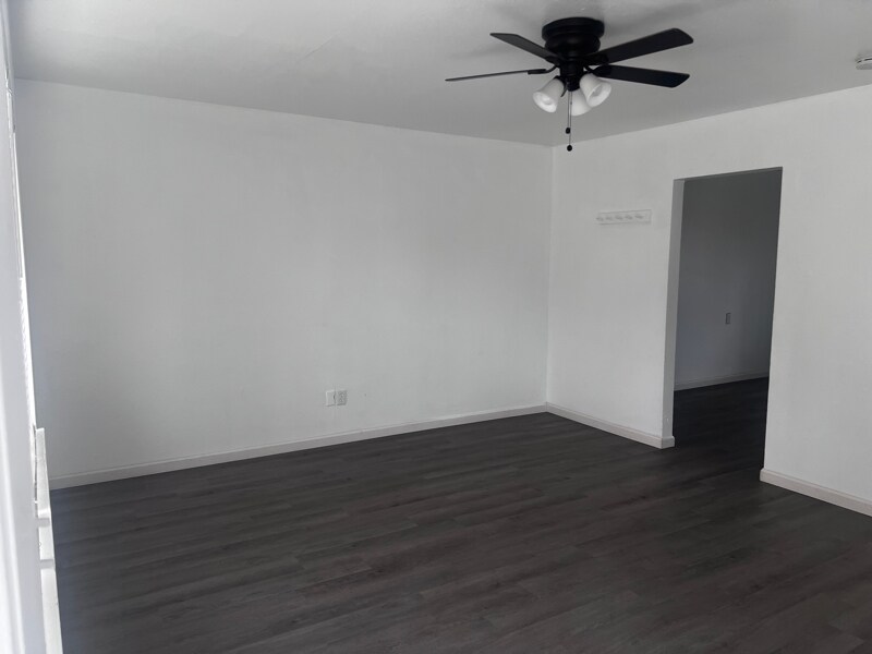 Building Photo - 445 S 2nd St