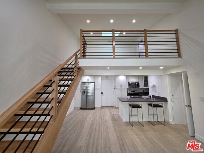 Building Photo - 1440 Veteran Ave