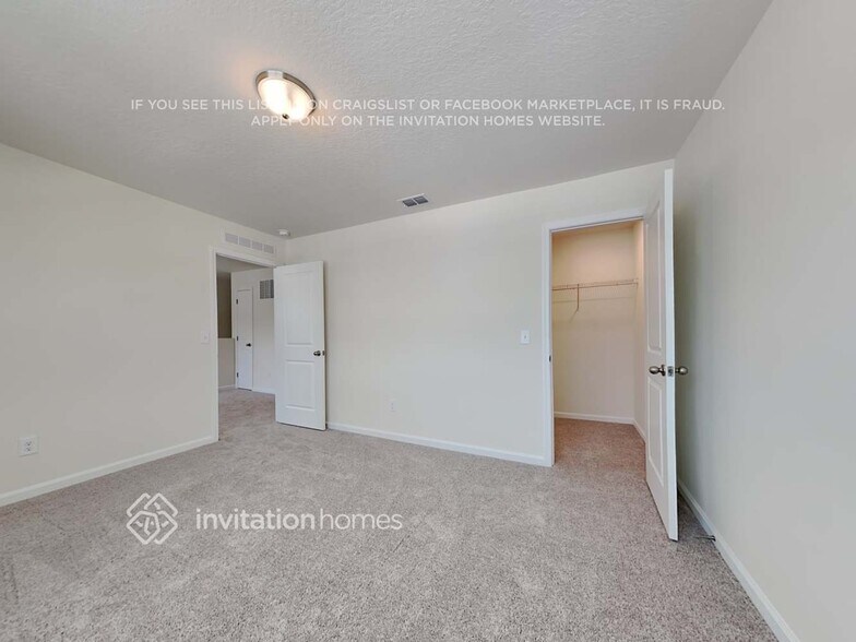 Building Photo - 2261 Litchfield Lp