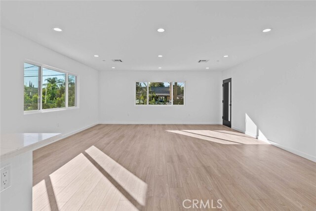 Building Photo - 6842 Cedros Ave