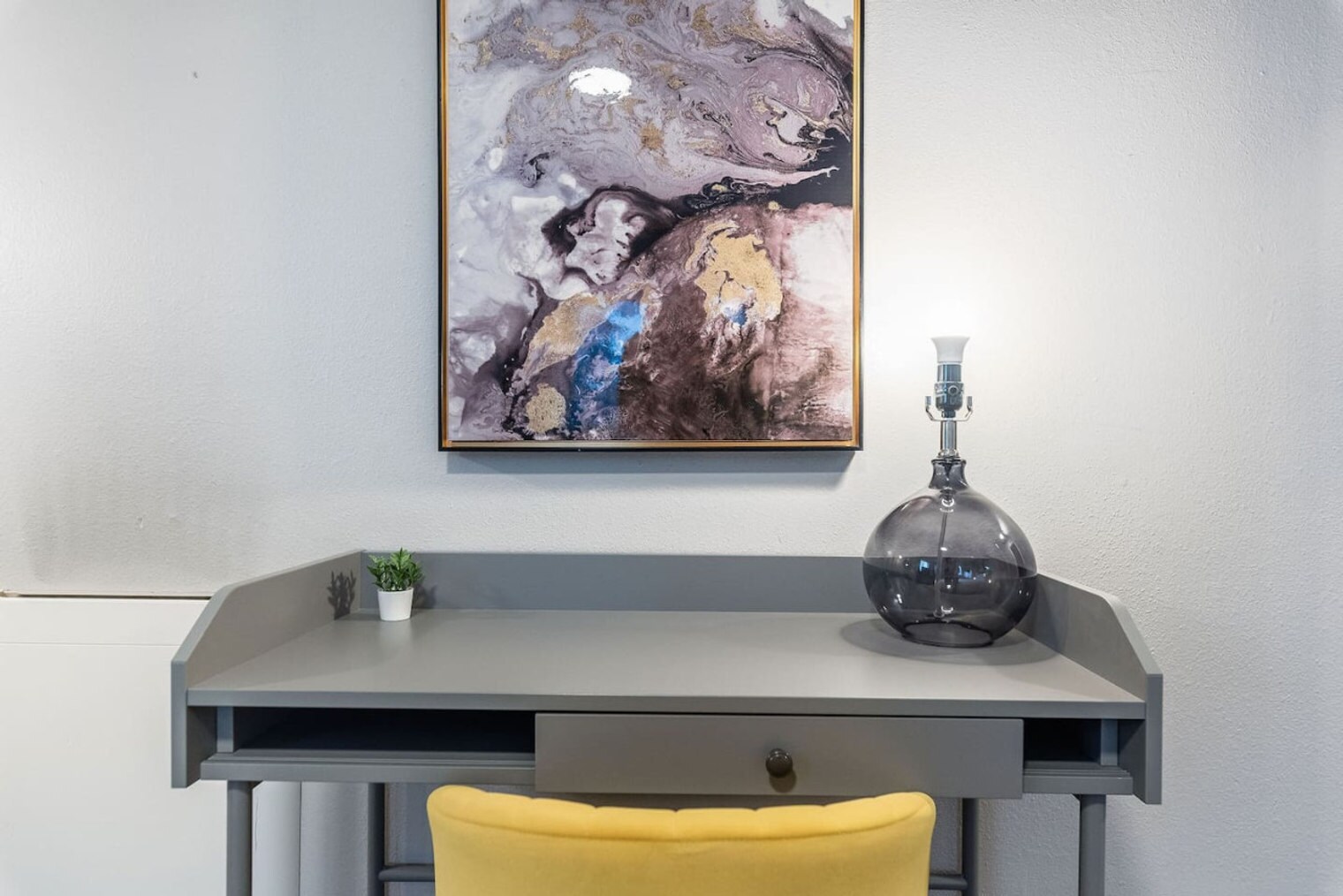 Building Photo - 1805 S Yakima Ave