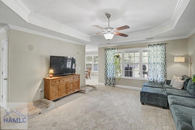 Building Photo - 220 Jackson Ave NE