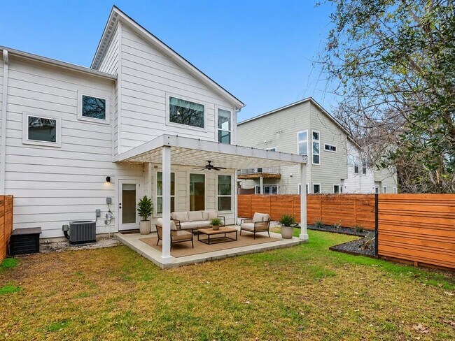 Building Photo - 1106 Walton Ln