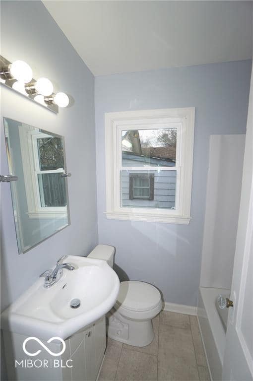 Building Photo - 4842 Hillside Ave