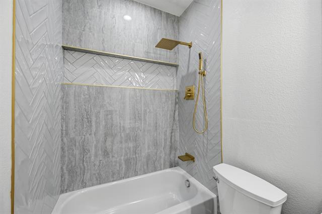 Building Photo - 3321 Versante Dr