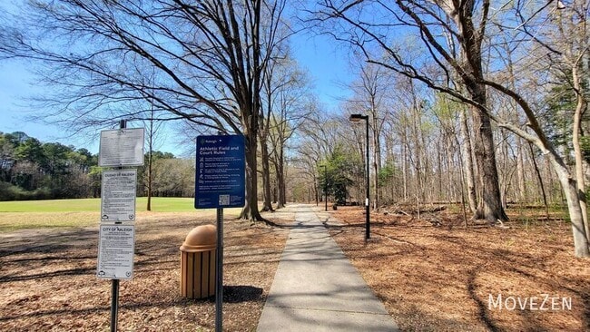 Building Photo - 4408 Wingate Dr