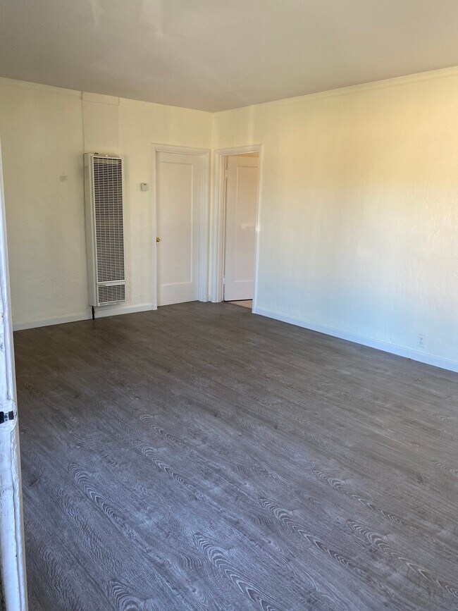 Building Photo - 4008 Loma Vista Avenue
