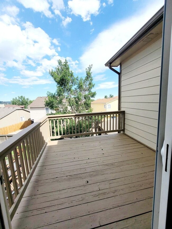 Building Photo - Boastful 3 Bedroom West Side home in gated...