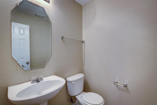 Building Photo - 7302 Cresswell Dr