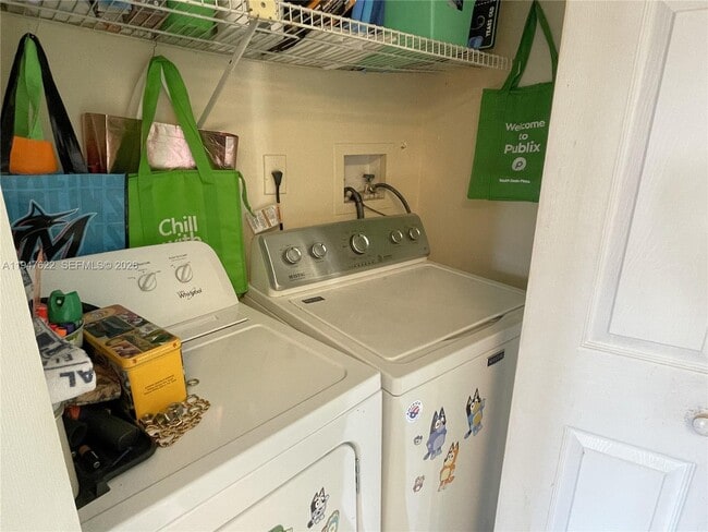 Building Photo - 9810 SW 222nd Terrace