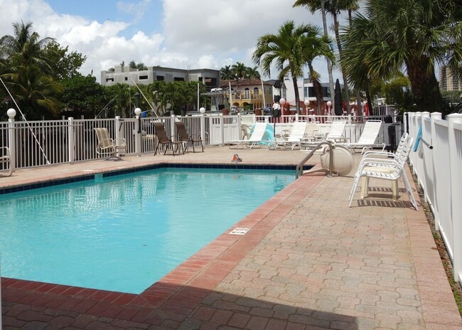 Building Photo - 2020 Terra Mar Dr