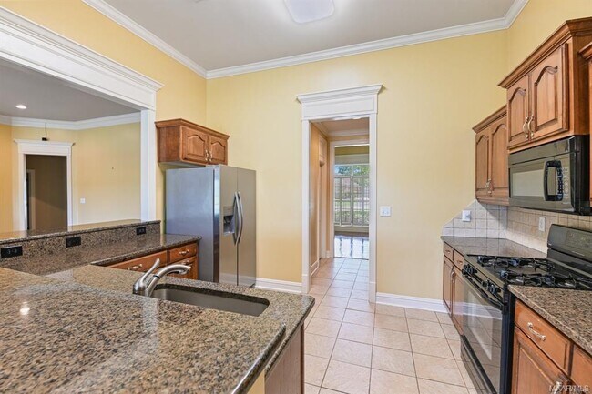 Building Photo - 8318 Chadburn Way