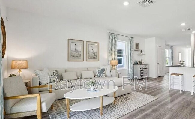 Building Photo - 32528 Weathered Oak Dr