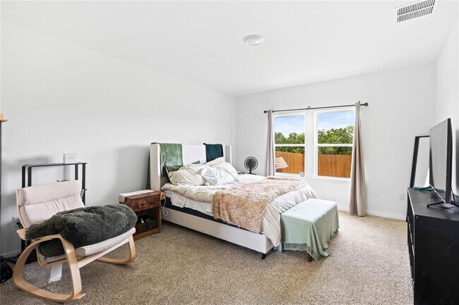 Building Photo - 143 Santa Rosa Ln