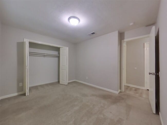 Building Photo - 14202 Clear Forest Dr