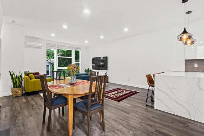 Building Photo - 937A NW 52nd St