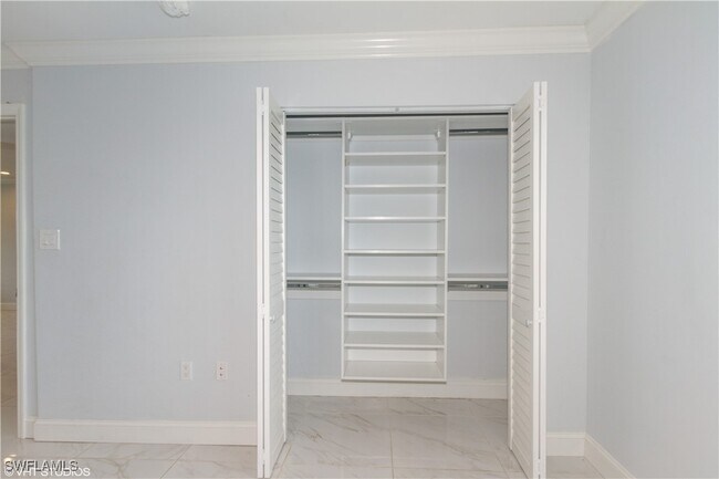 Building Photo - 501 Forest Lakes Blvd