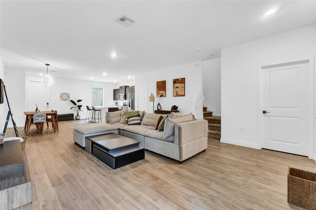 Building Photo - 425 NW 17th St