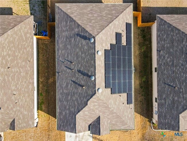 Building Photo - 2326 Aylesbury Dr