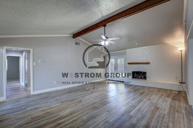 Building Photo - 1642 Belltower Dr