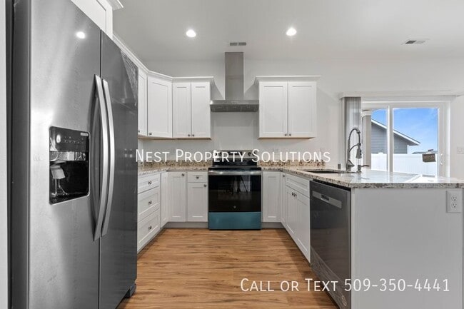 Building Photo - 45 Grant Dr