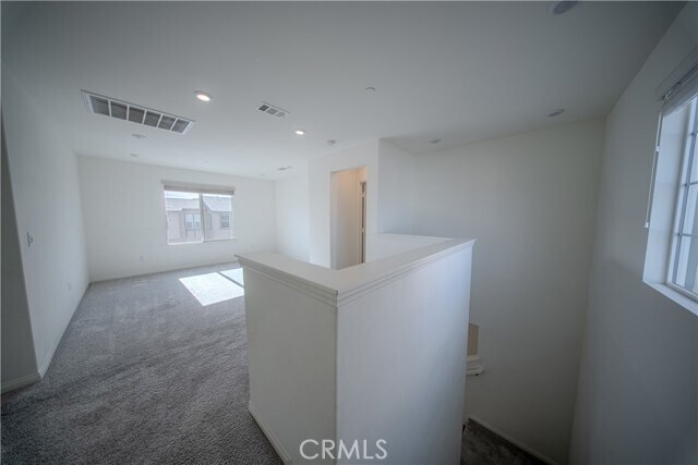 Building Photo - 558 Pablo Rd