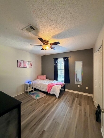 Building Photo - 205 Villacrest Dr