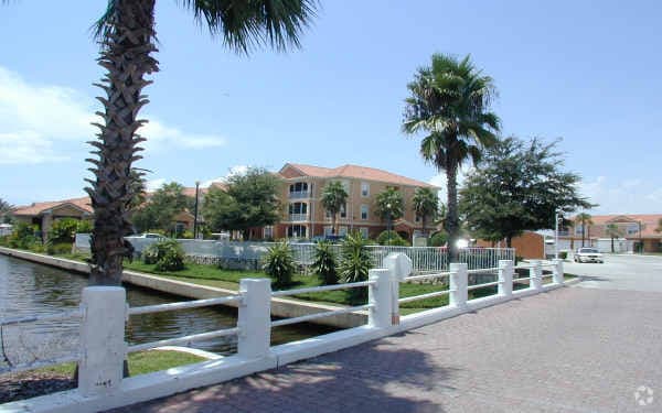 Building Photo - Culbreath Key Apartments