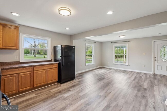 Building Photo - Experience the perfect blend of peaceful country charm and modern comfort in this beautifully ref...