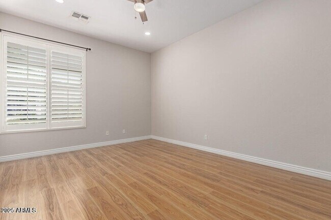 Building Photo - 1842 E Kaibab Dr