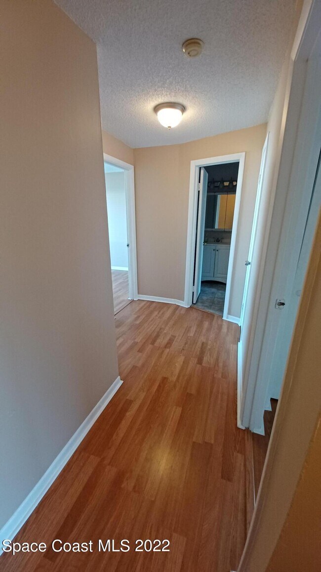 Building Photo - 174 San Juan Cir