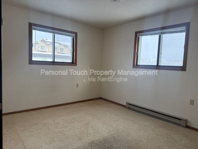 Building Photo - 1310 34th Ave S